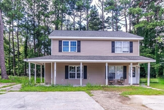 Building Photo - 205 Plantation Rd