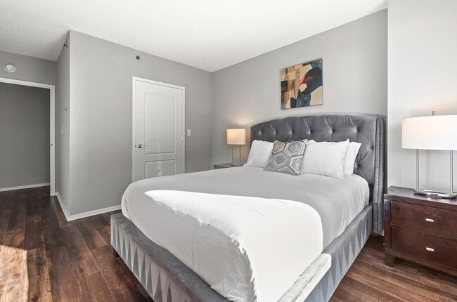 Photo - 15 Bank St Unit FL3-ID1050391P