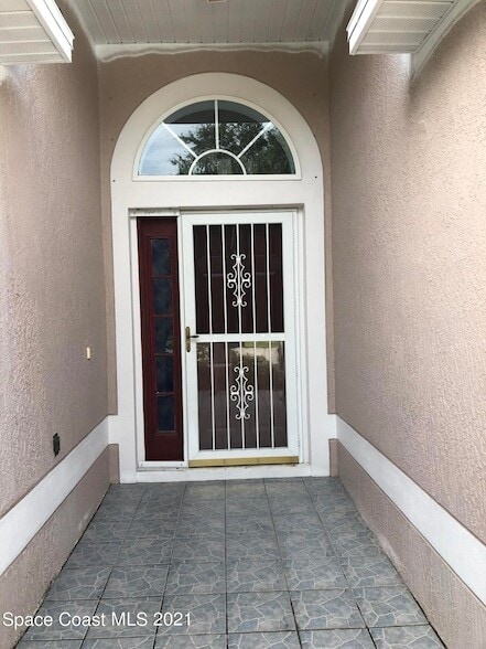 Photo - 1649 La Maderia Dr