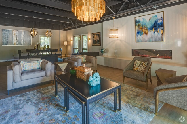 Interior Photo - Tanglewood