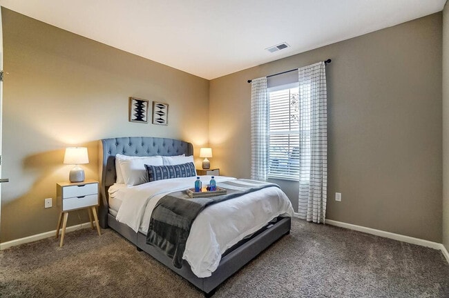 Photo - 4788 Holmes St Unit ID1257786P