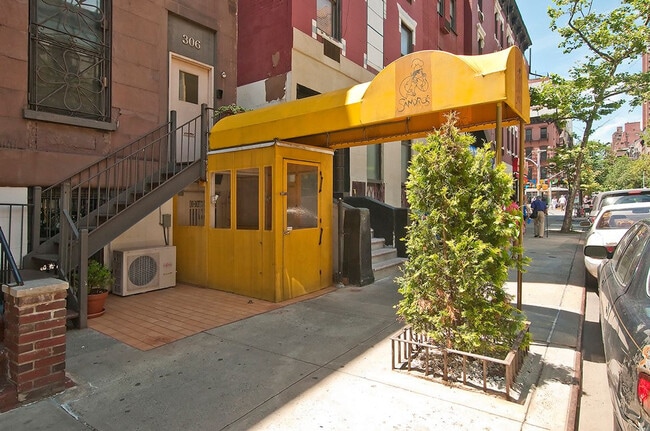 Photo - 337 E 81st St Unit SI ID1060730P