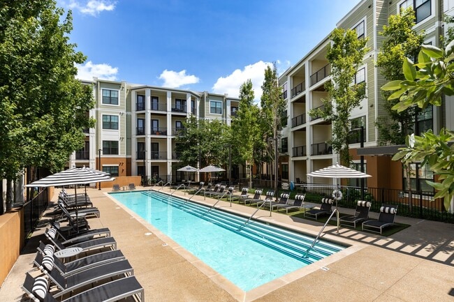 Building Photo - Tapestry at Brentwood Town Center