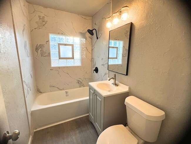 Photo - 2308 NW 20th St