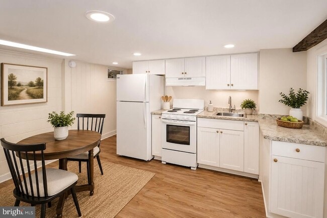 Photo - 2 E Federal St Unit BSMT