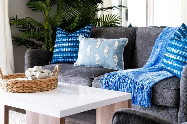 Building Photo - 1845 W Canyon View Dr Unit FL3-ID1250615P