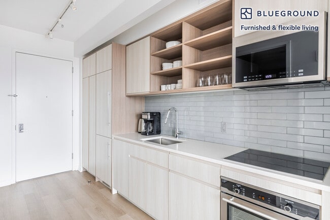 Photo - 275 S 5th St Unit SI FL15-ID1976