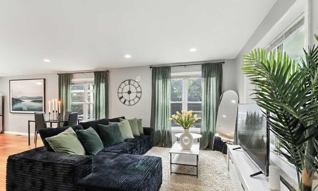 Building Photo - 2424 Lyndale Ave S Unit SI ID1310908P