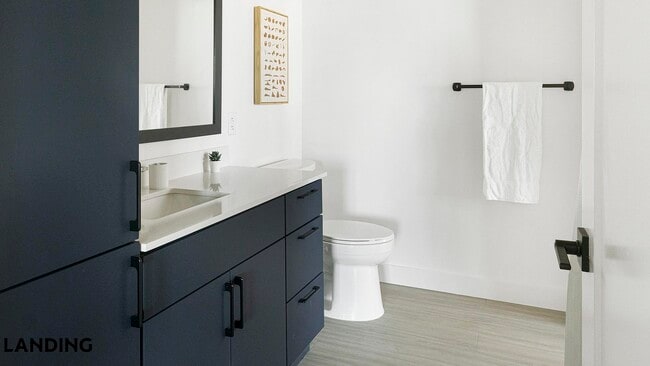 Photo - 1007 S Mint St Unit 909