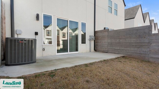 Photo - 3401 Redbud Ln Unit 3503