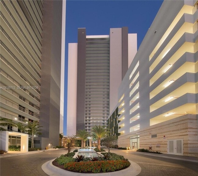 Photo - 16385 Biscayne Blvd Unit 519