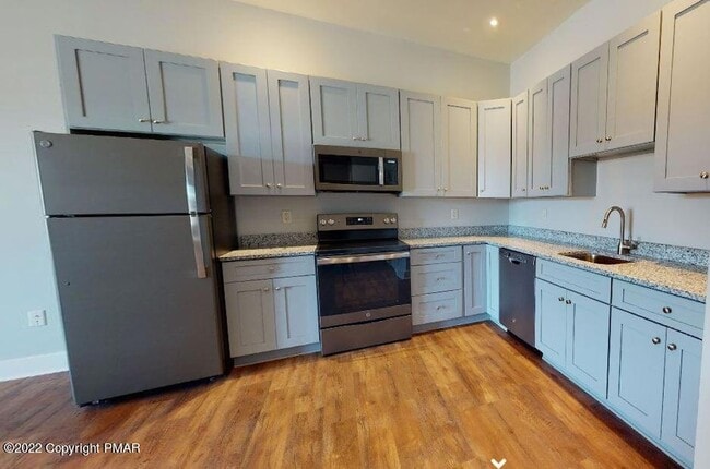 Photo - 55 N Courtland St