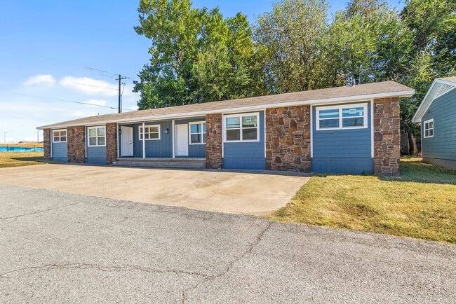 Photo - Fayetteville Flats