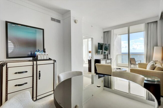 Photo - 4391 Collins Ave Unit ID1234547P