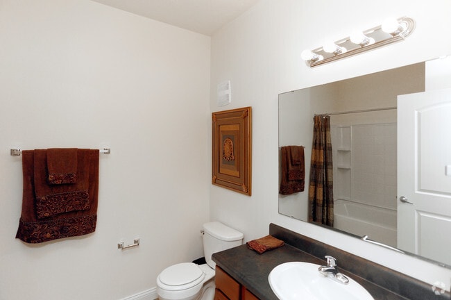 2BR, 2BA - 1382 SF - Copper Chase at Stones Crossing