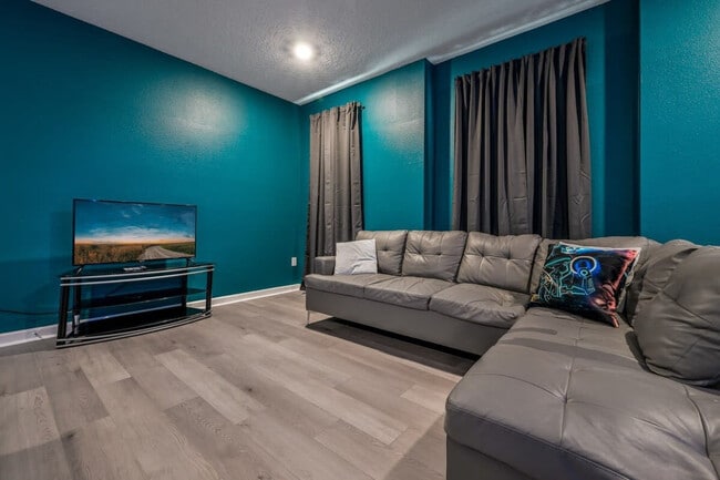 Photo - 4532 Target Blvd Unit ID1280911P