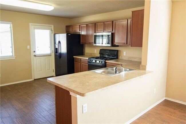 Photo - 4405 Belfield Ln