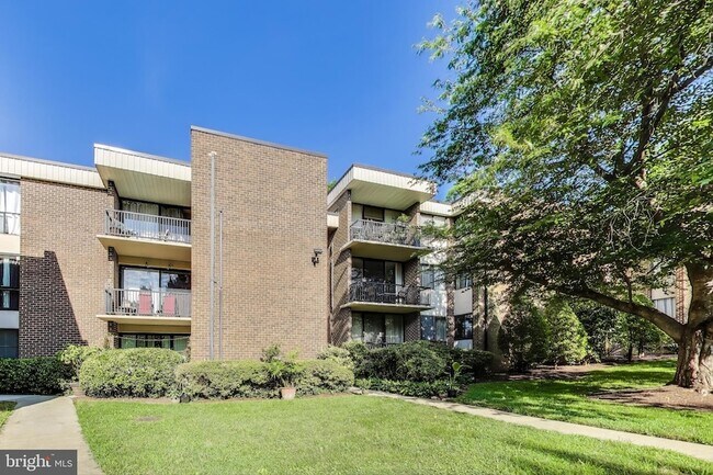 Photo - 9820 Georgia Ave Unit 301