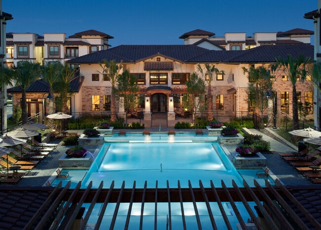 Building Photo - Amara Las Colinas