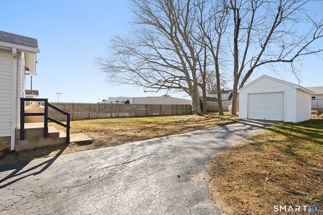 Photo - 14 Clark Ln