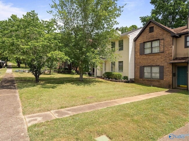 Photo - 1712 Ward Ave NE