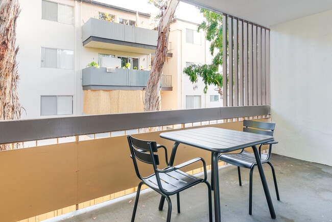 Photo - 141 Wellesley Cres Unit FL3-ID1892