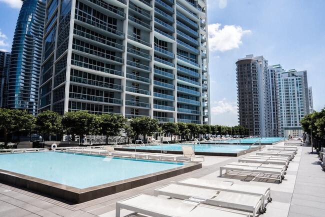 Photo - 485 Brickell Ave Unit ID1240502P