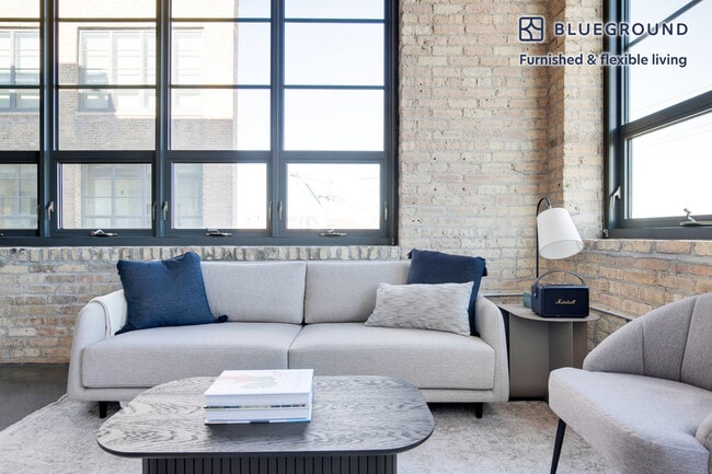 Photo - 2061 N Southport Ave Unit FL3-ID566