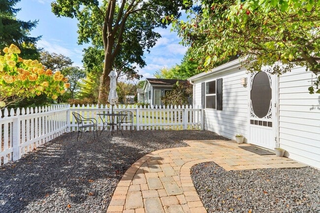 Photo - 1006 Bailey Rd