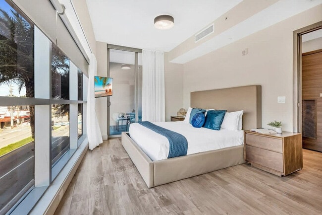 Photo - 101 N Ocean Dr Unit SI ID1227219P