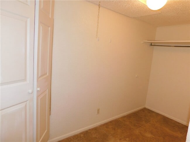 Photo - 485 7th Pl