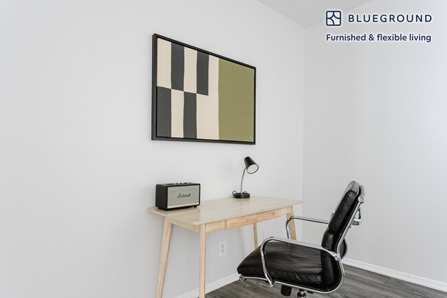 Photo - 115 N Wetherly Dr Unit FL1-ID1295