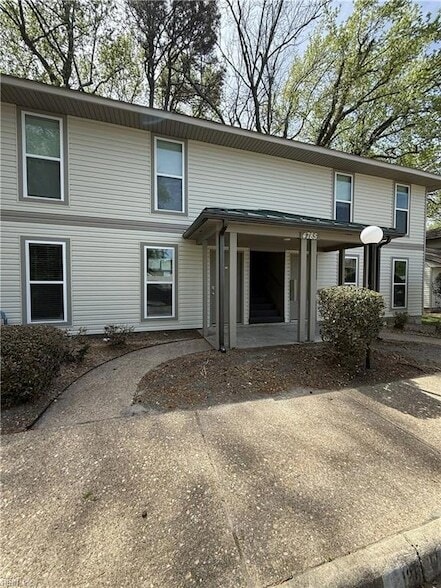 Building Photo - 4785 Dadson Ct Unit 201