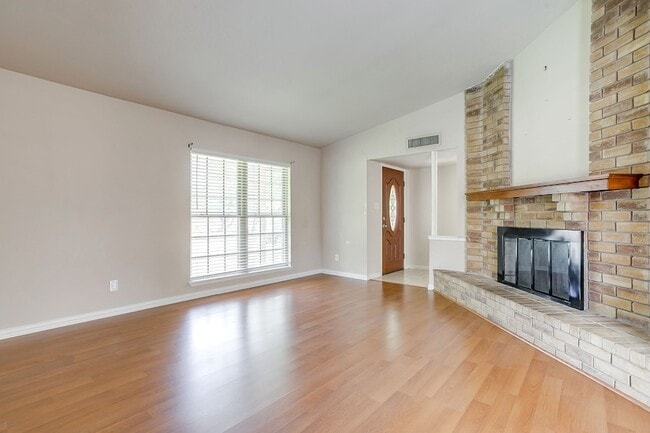 Photo - 5316 N Colony Blvd
