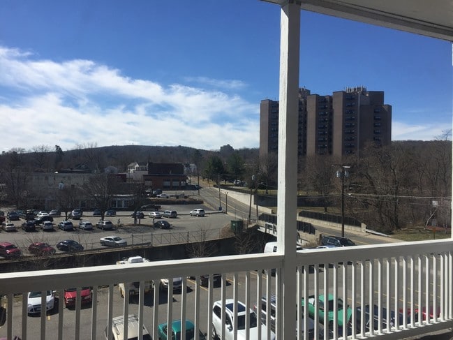 Photo - 29 Water St Apartments