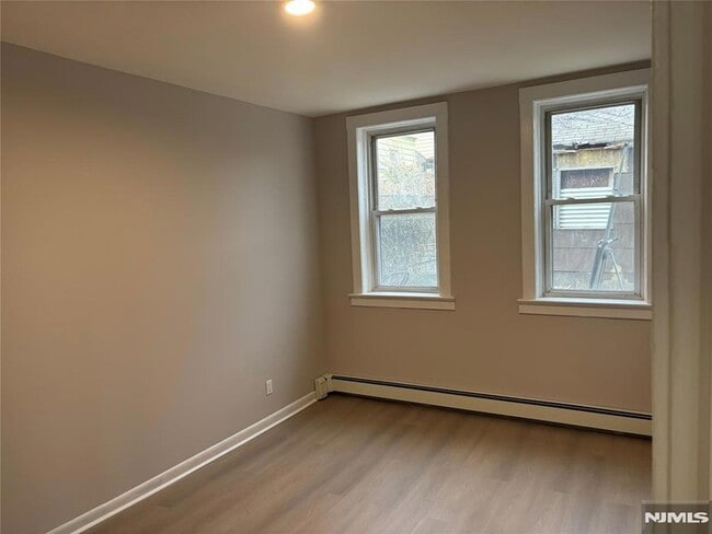 Photo - 220 Palisade Ave Unit 1B