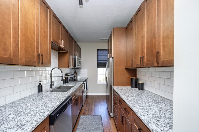 Building Photo - Cortland at New Albany