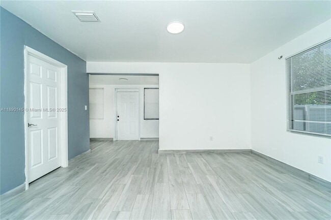 Photo - 5725 NW 24th Ave