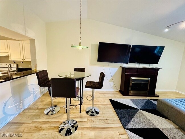 Photo - 8244 Key Royal Cir Unit 633