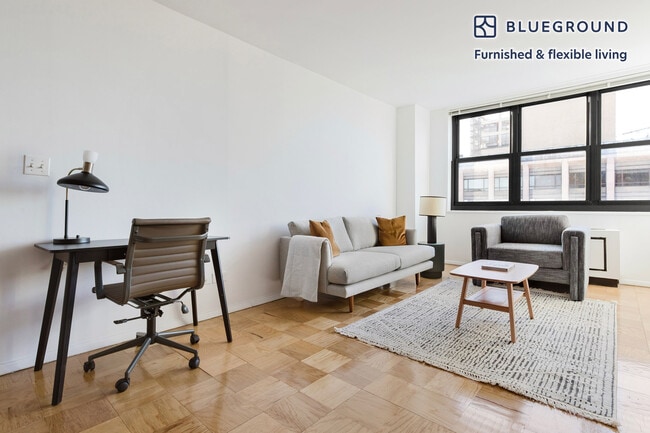 Building Photo - 200 E 72nd St Unit FL34-ID2179