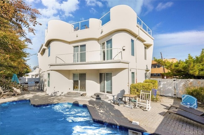 Photo - 54 Matlock St