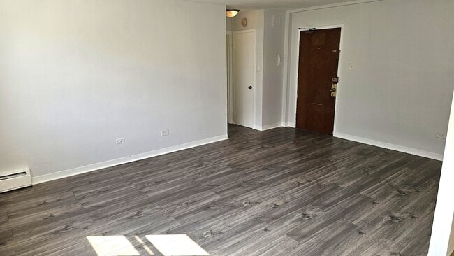 Photo - 2025 W Granville Ave Unit B305