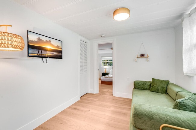 Photo - 1336 NE 14th Ave Unit SI FL1-ID1475647P