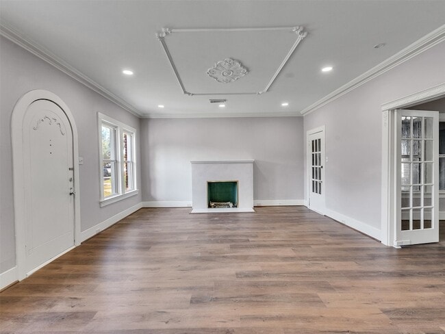 Photo - 4625 Bell St