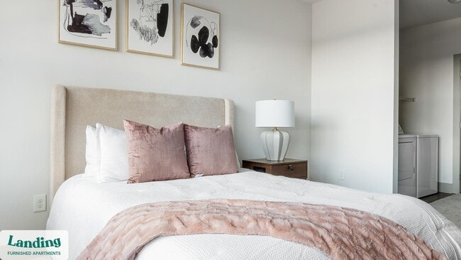 Photo - 930 Howell Mill Rd NW Unit 1316