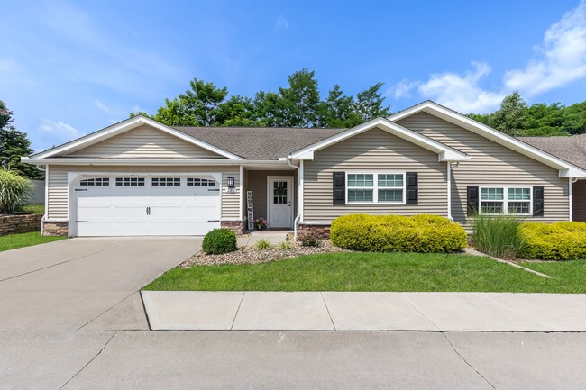 Photo - Redwood Newark