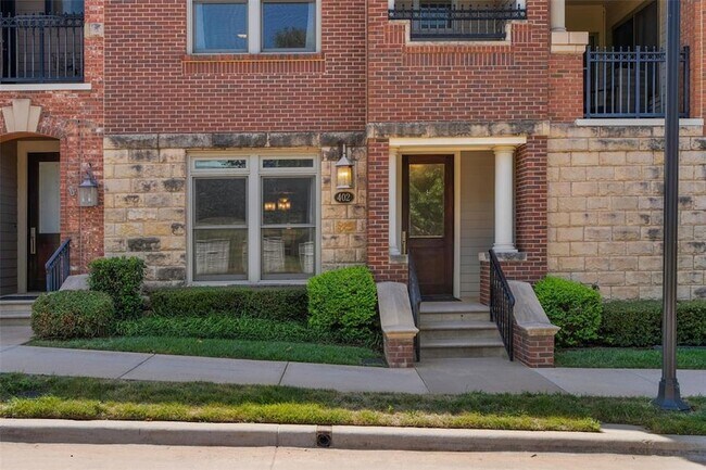 Photo - 402 NE 2nd St