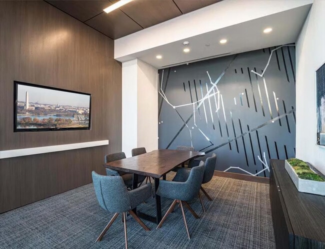 Photo - 400 Army Navy Dr Unit ID1046990P