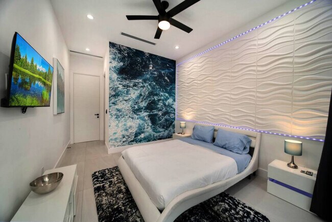 Photo - 601 NE 16th Ave Unit ID1369650P