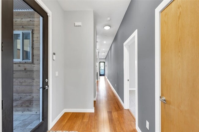 Photo - 1518 Parker Ln Unit B